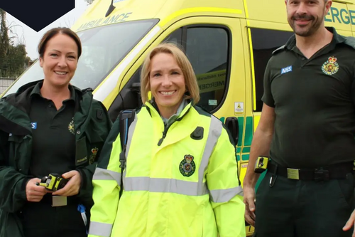 Helen Morgan MP with paramedics Steve Barlow and Julie Stubley