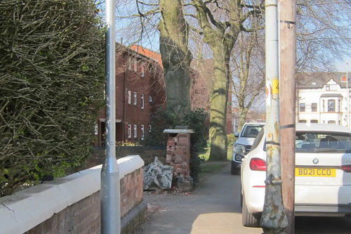 new & old lampposts