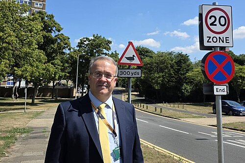 Cllr Paul Zukowskyj and 20mph signage