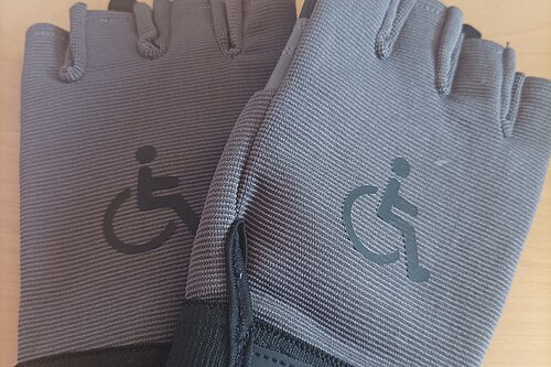 Wheelchair user gloves