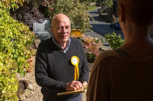 Andrew Murday canvassing image