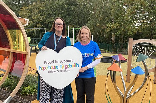 Helen in her Hope House t-shirt ready for the run
