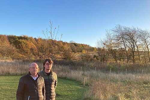 Cllrs Aldridge and Thornley at the Cammo greenbelt